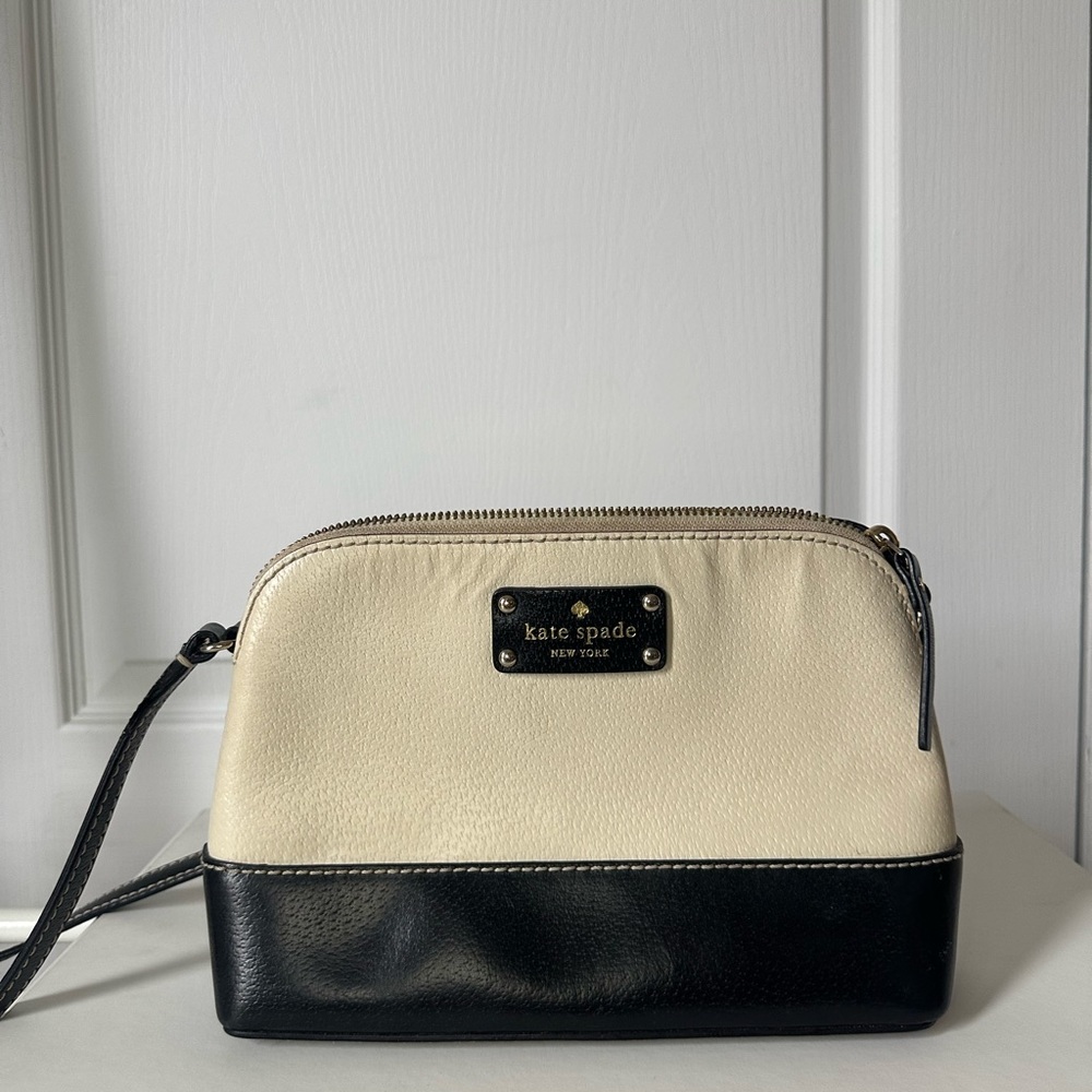 Kate Spade bag in good condition.